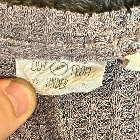 Urban Outfitters Out From Under Sweater Womens XS Purple Knit V-Neck Oversized - Picture 4 of 9